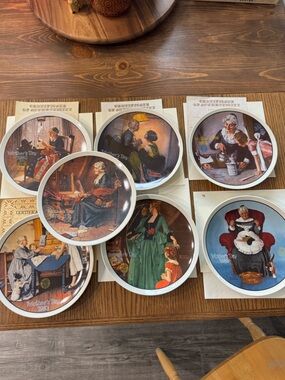 Norman Rockwell Mother's Day 1979-1985 Decorative Plate​​​A lot